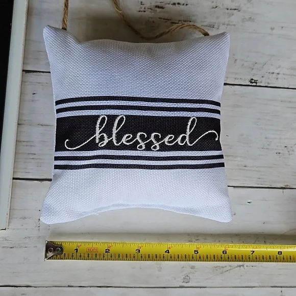 "Wash Your Hands and Say Your Prayers" Bathroom Decor - Picture 8 of 8